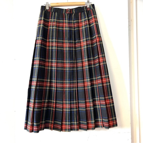 Plaid Kilt Inspired Pleated Skirt Dark Academia Scottish Highland Vibes British - Picture 3 of 10